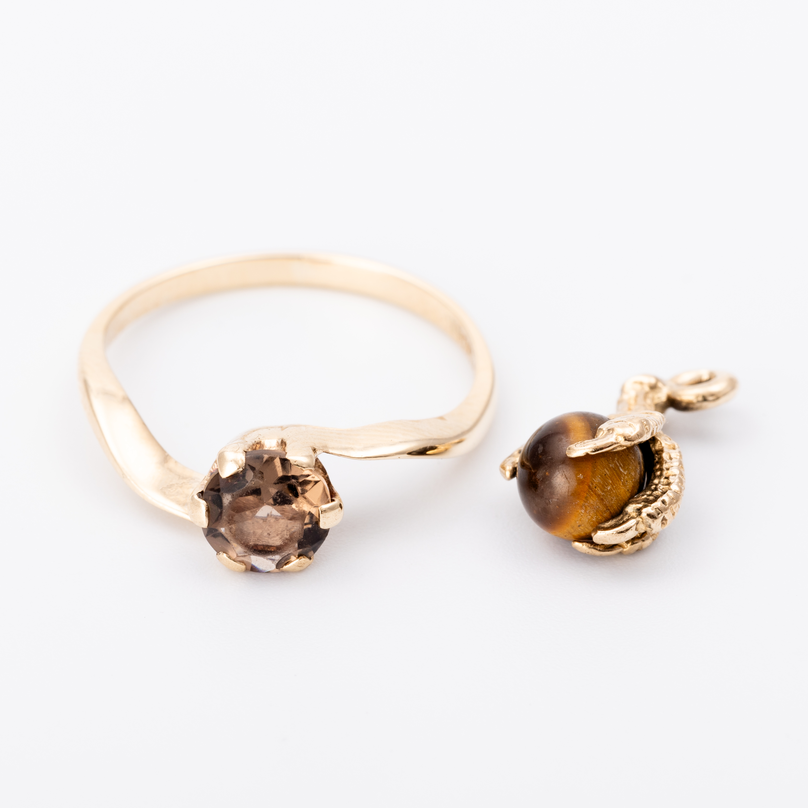 Quartz Ring & Tiger's Eye Pendant 9 Carat Gold