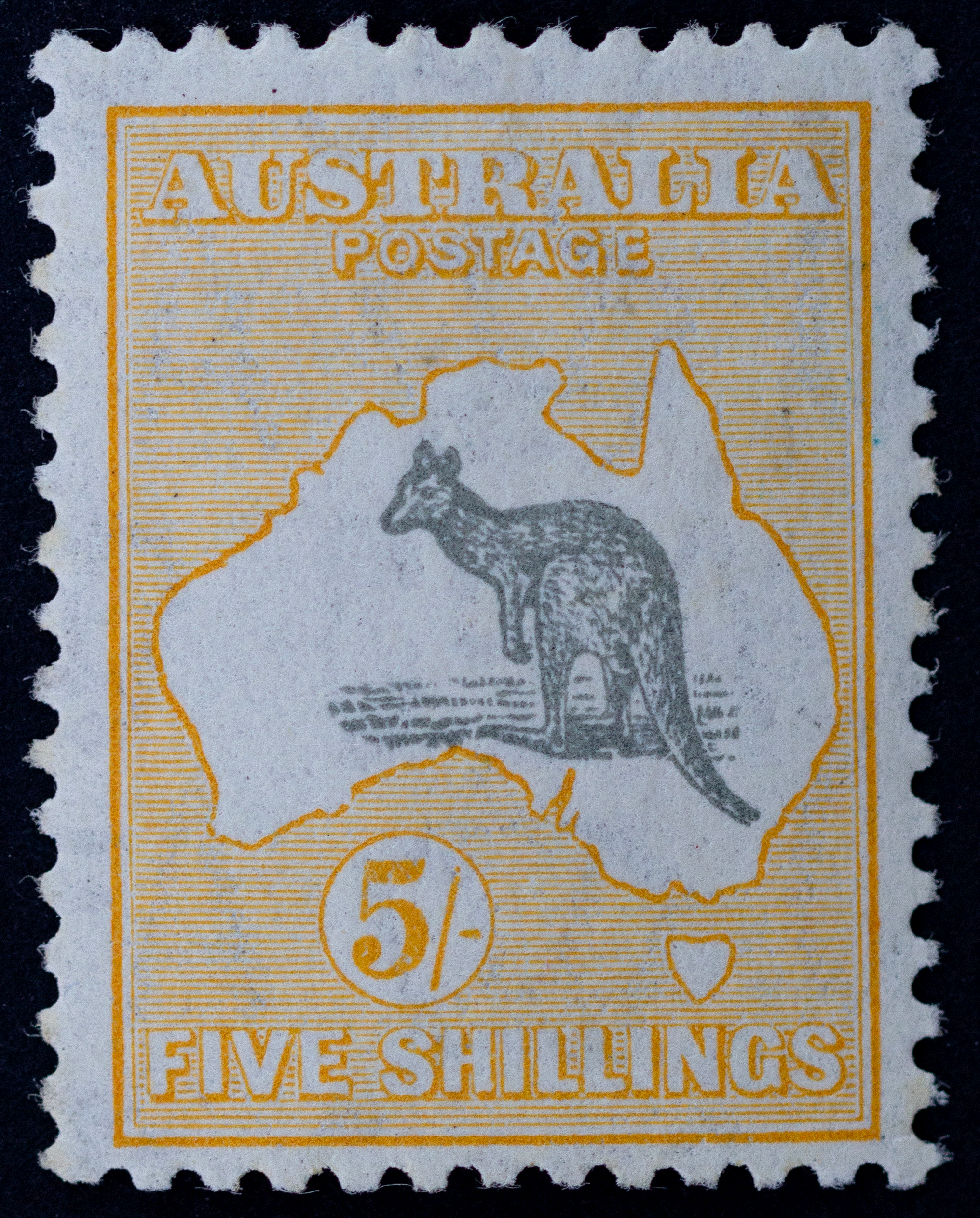 402 · C of A Watermark, Five Shillings, 1932, Good