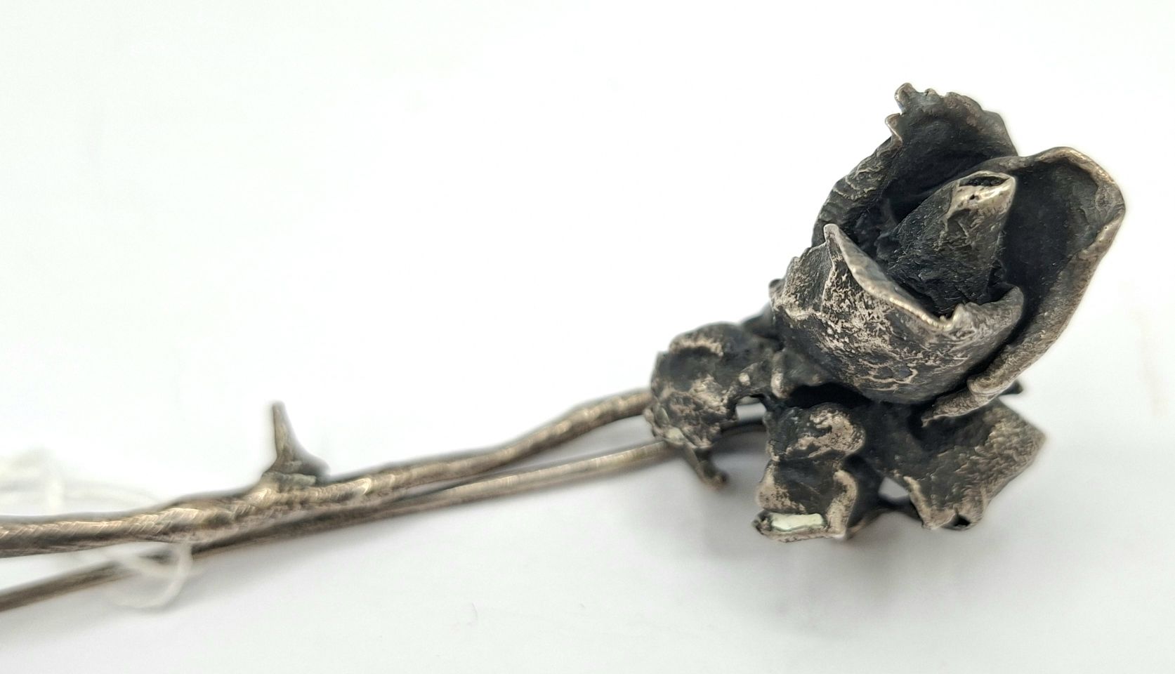 1027 · 900 SILVER BROOCH