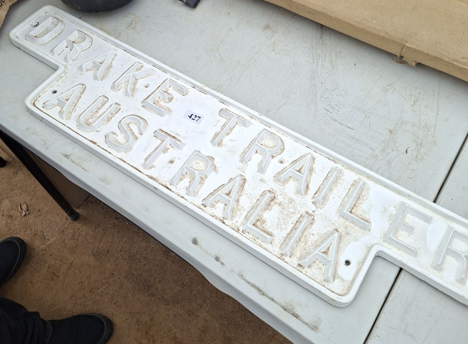 Drake Trailer Sign
