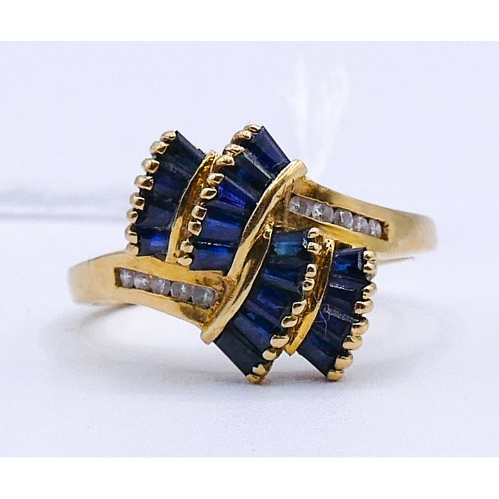 Ladies 18k Sapphire & Diamond Spray Ring Size 8.5 - 5.1 grams