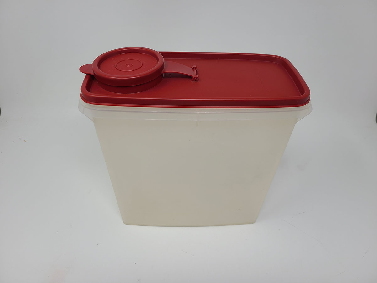 Tupperware Cereal Storage Container Red Lid 469-6