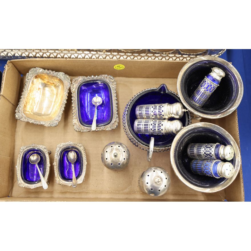 Box Cobalt Lined Master Salts etc.