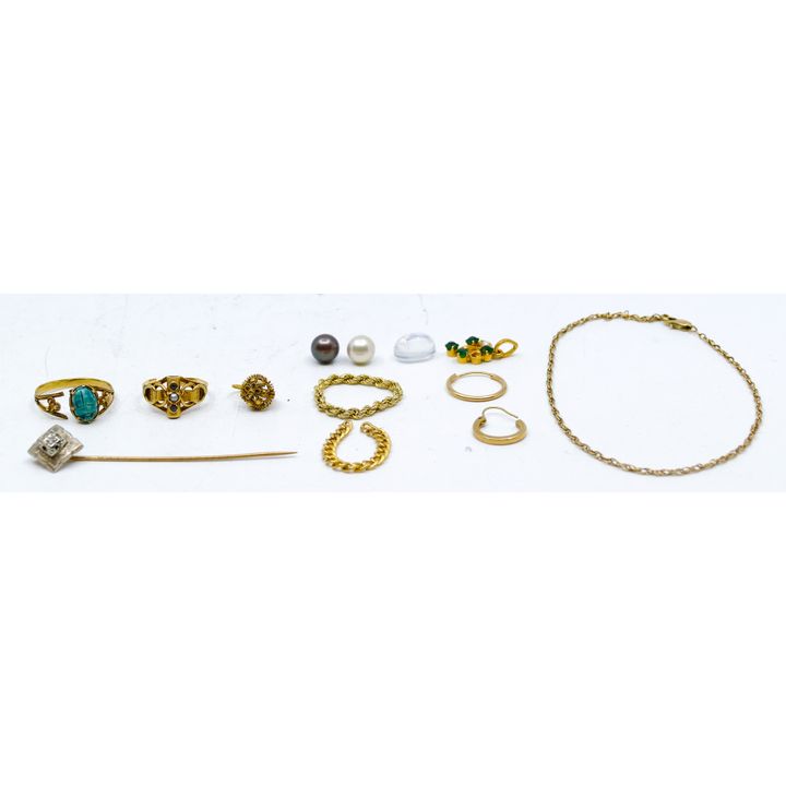 Box Mixed Gold Scrap etc. - 10 Grams TW