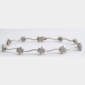 1.300CTS DIAMONDS COLOUR IJ CLARITY VS/SI 18CT WHITE GOLD FLOWER BRACELET - 51543/19