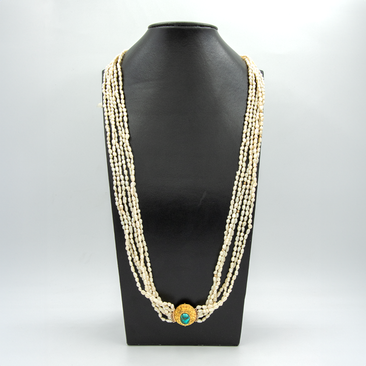 Collar de 6 hilos de perla de agua dulce