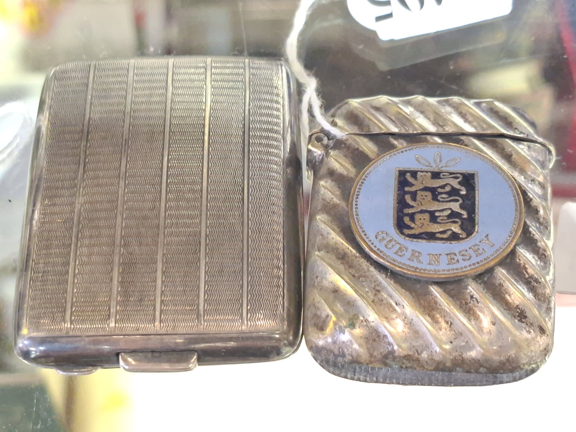 Gurnsey Vesta Case And Lighter