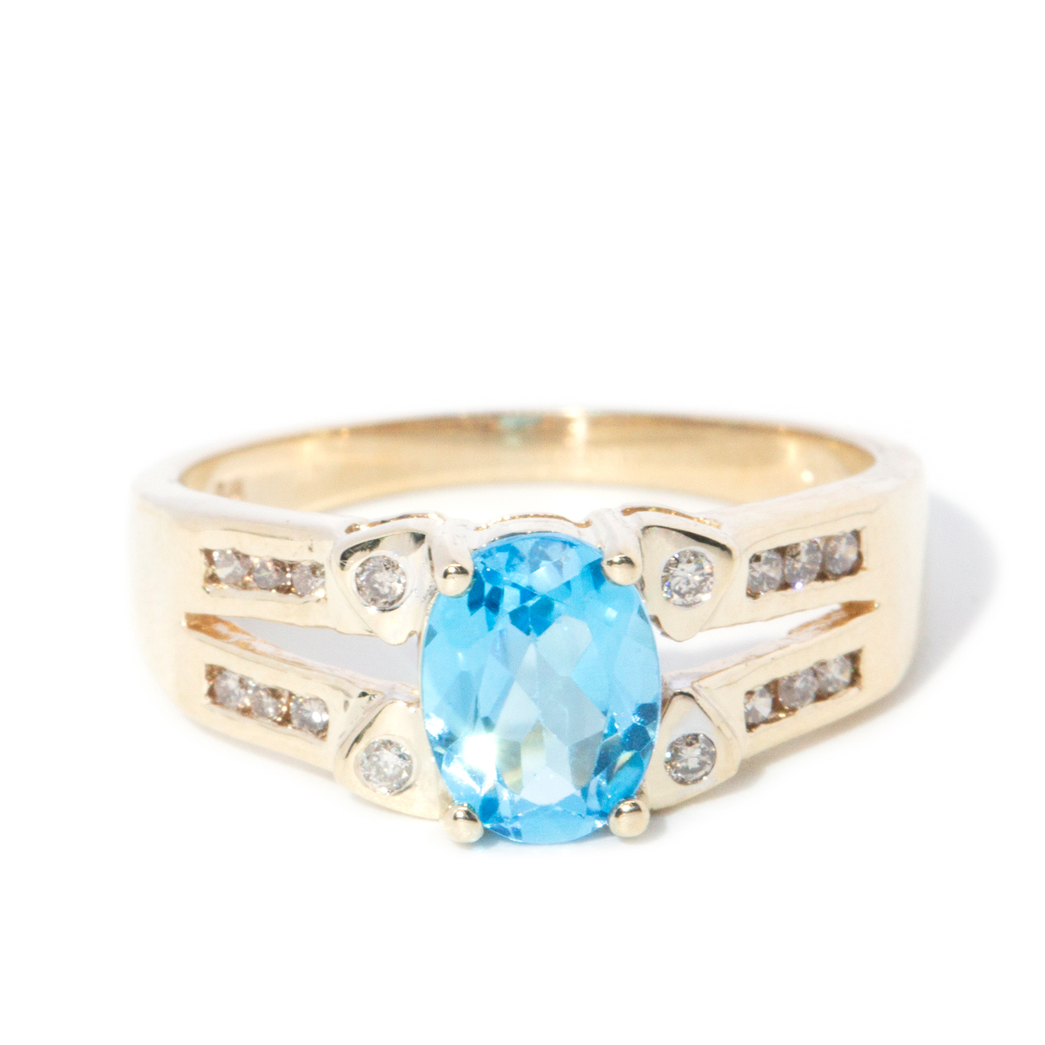 9ct Gold Topaz & Diamond Ring