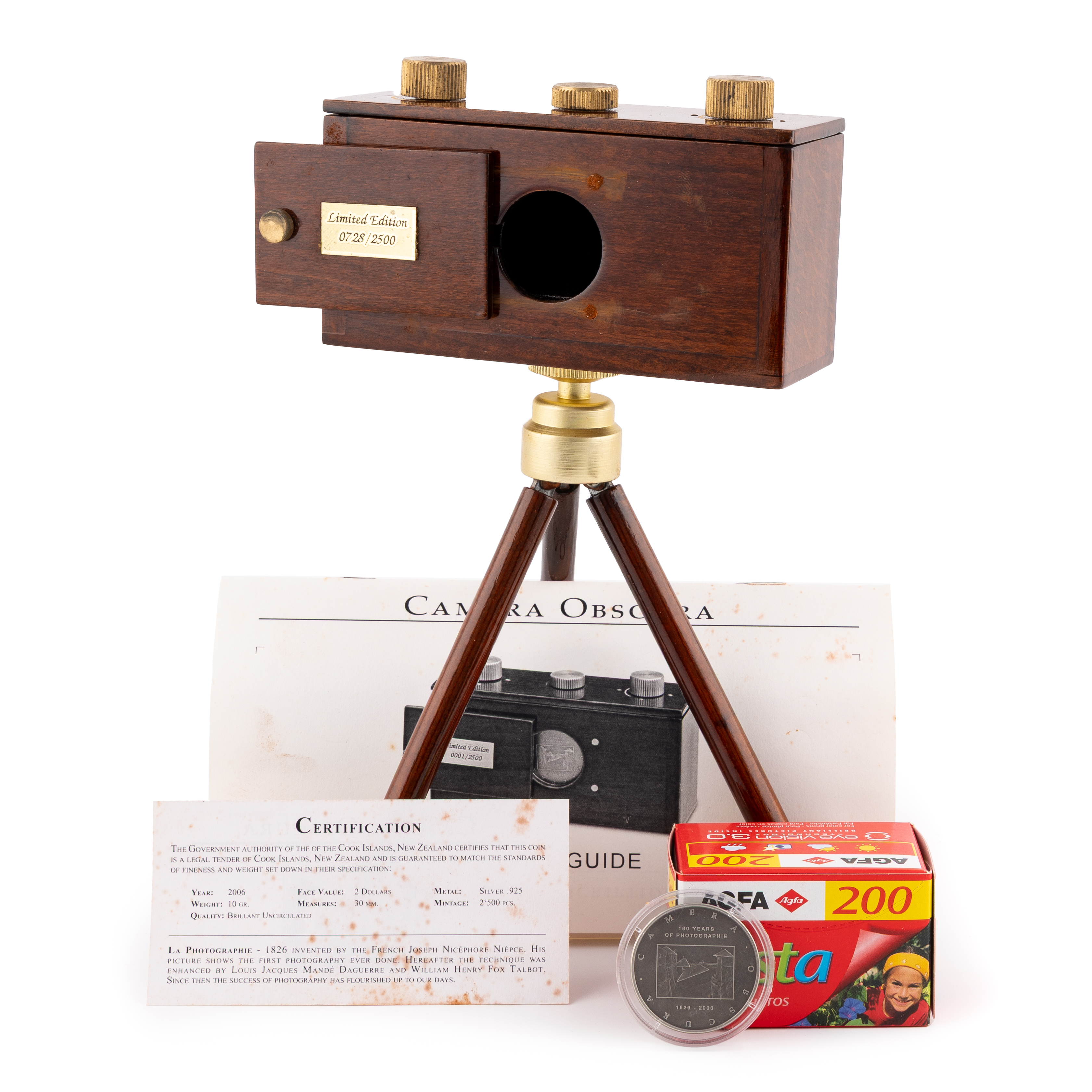 Cook Islands, Elizabeth II, Camera Obscura & Coin, Two Dollars, 2006, CHU