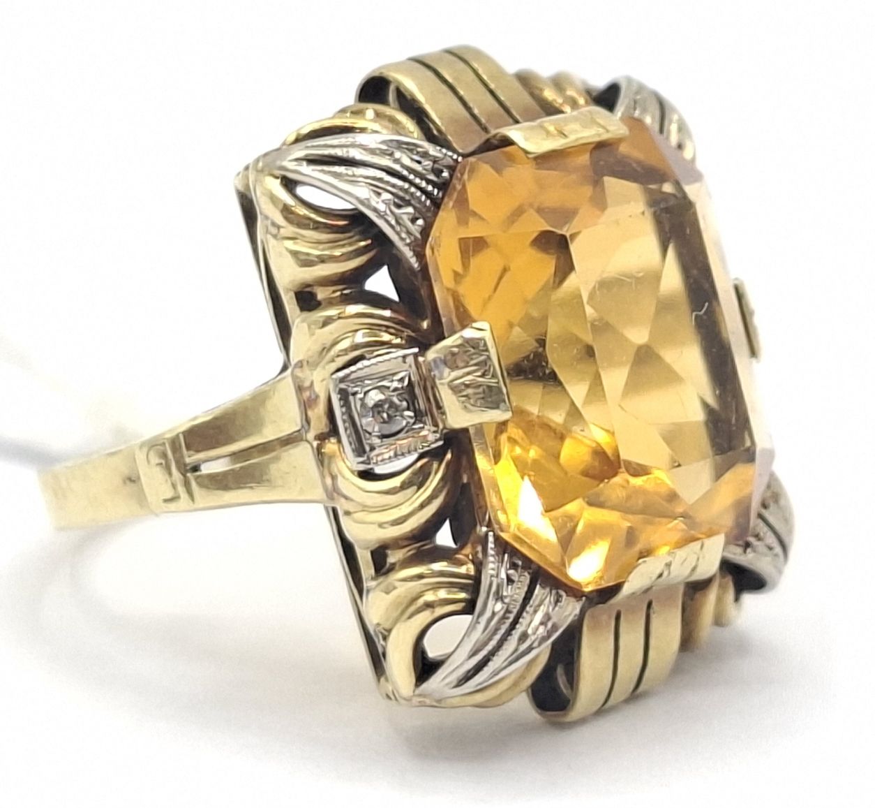 288 · ANTIQUE 14CT CITRINE DRESS RING