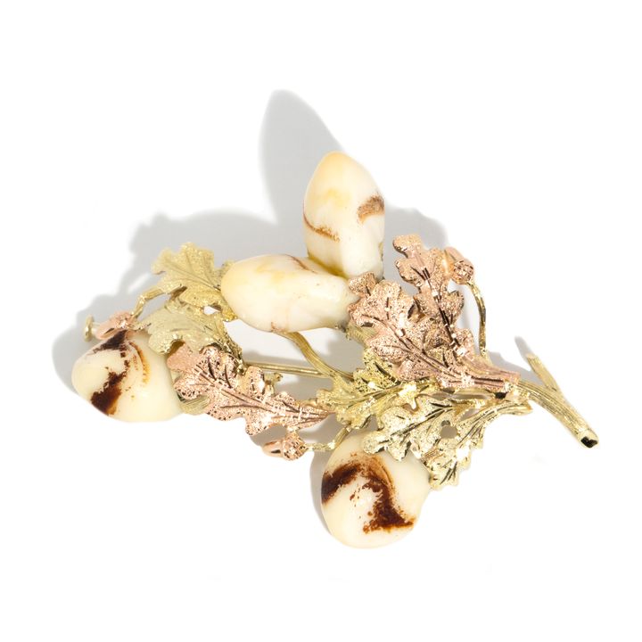 Hunting Brooch 14ct Gold,