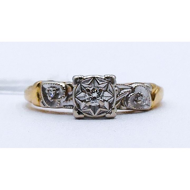 Ladies 14k Diamond Star Setting Ring Size 5.5 - 1.87 Grams