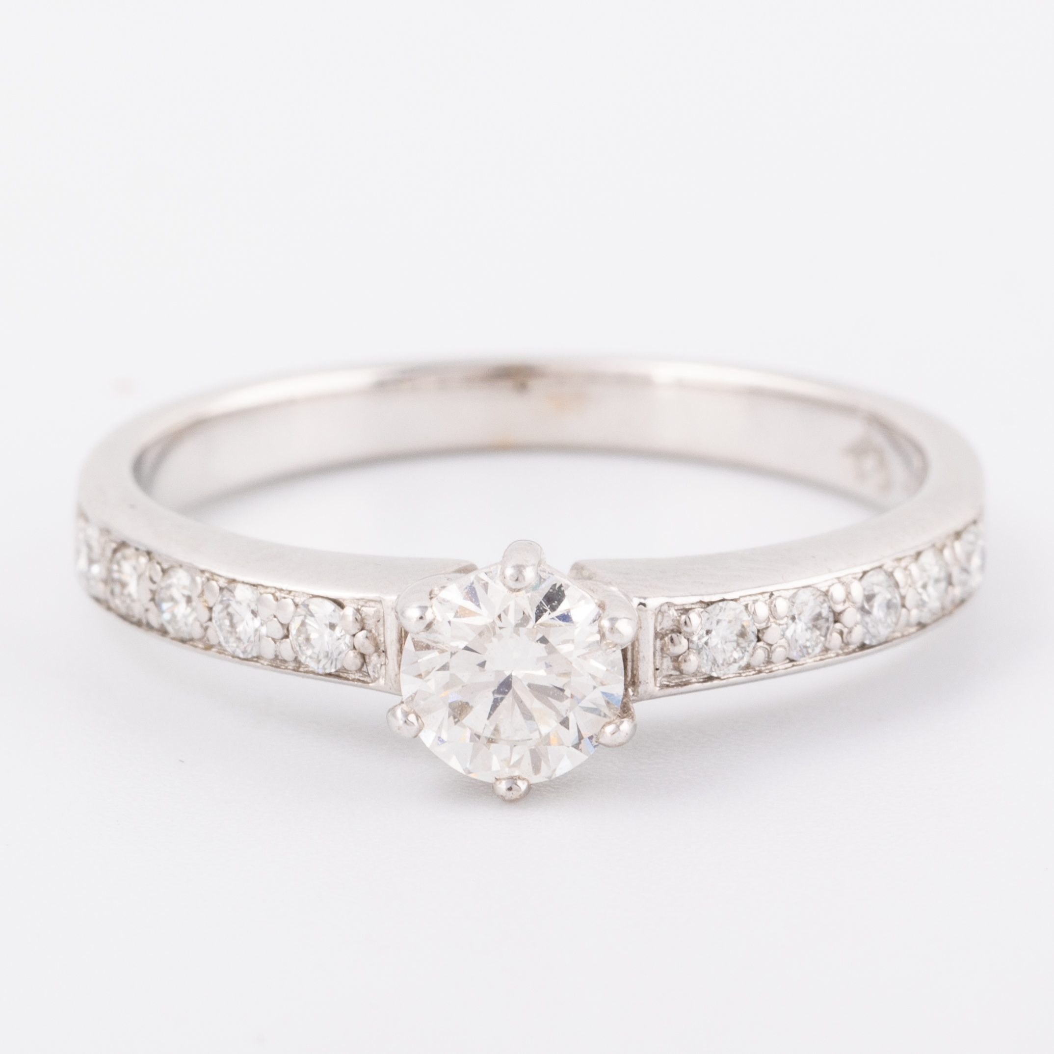Diamond Ring 18ct Gold