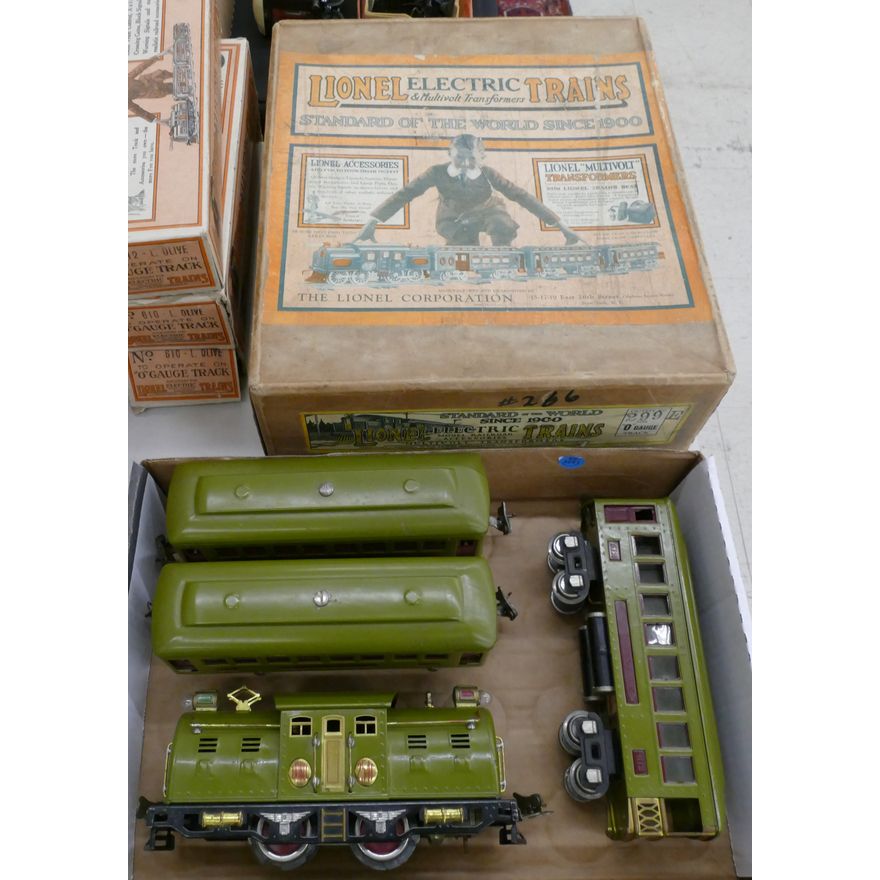 4pc Lionel Pre War 254E Engine 600 Series Train Set with Boxes
