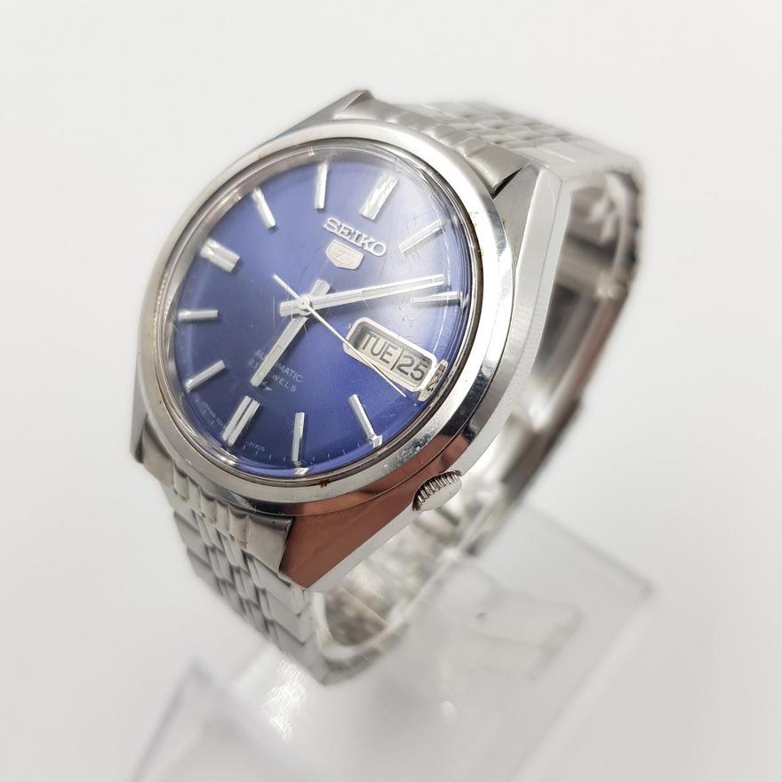 C1972 Seiko 5 Automatic 7019-7100 Men's Watch | Kearns Auctions