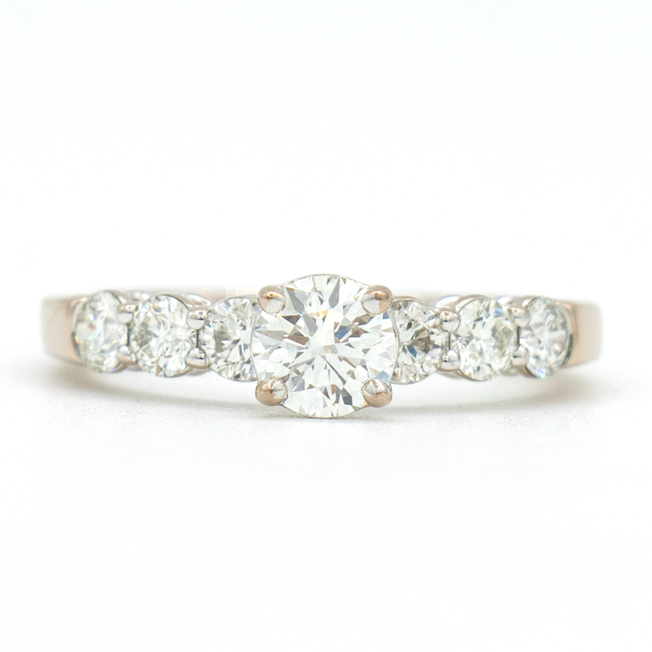 Anillo con diamantes