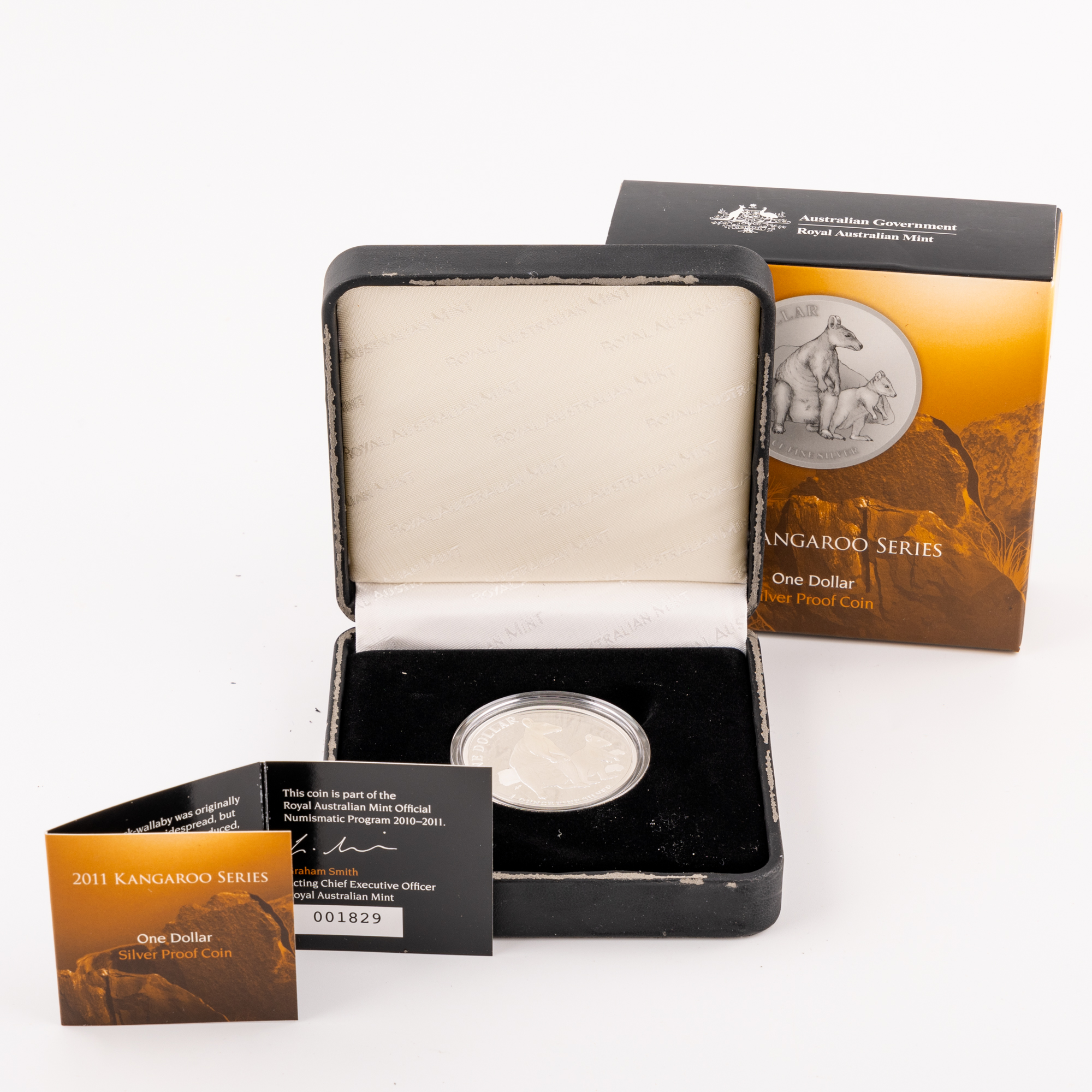 Elizabeth II, Kangaroo Series Silver Proof Coin, One Dollar, 2011, UNC