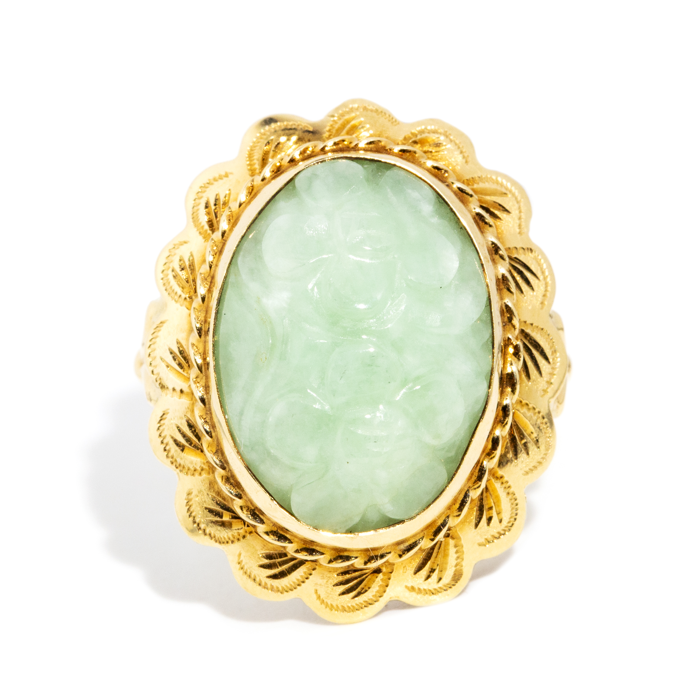 189 · Vintage Carved Jade 14ct Gold Ring