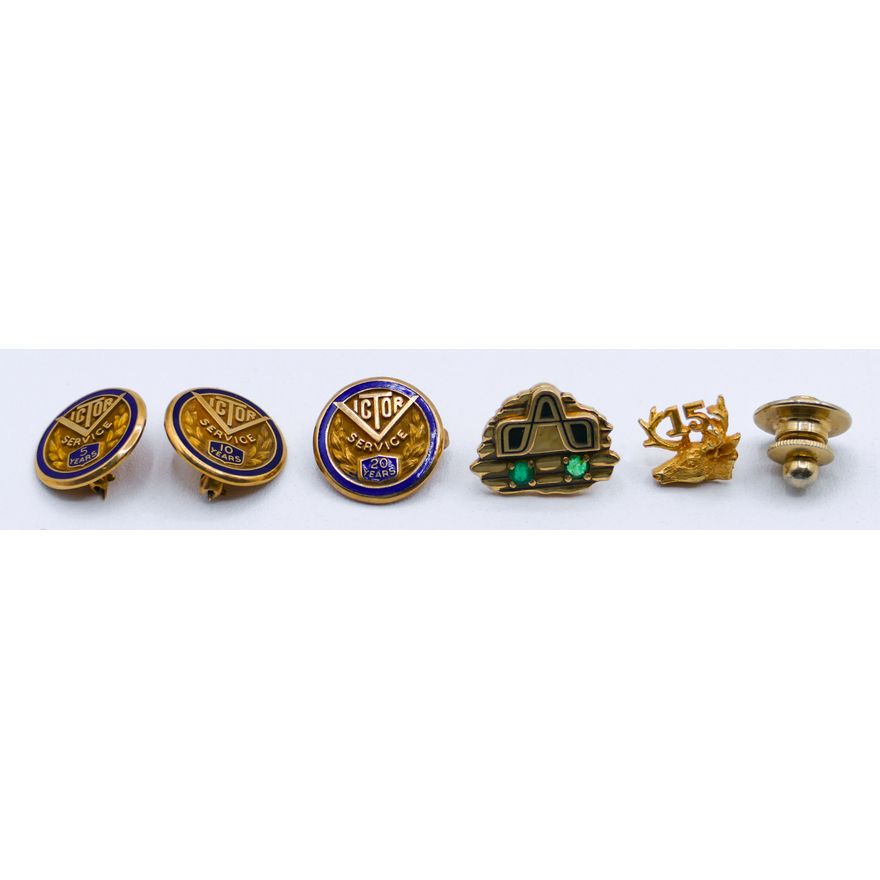 Box 14k Victor Service Year Pins etc. - 10.2 Grams TW