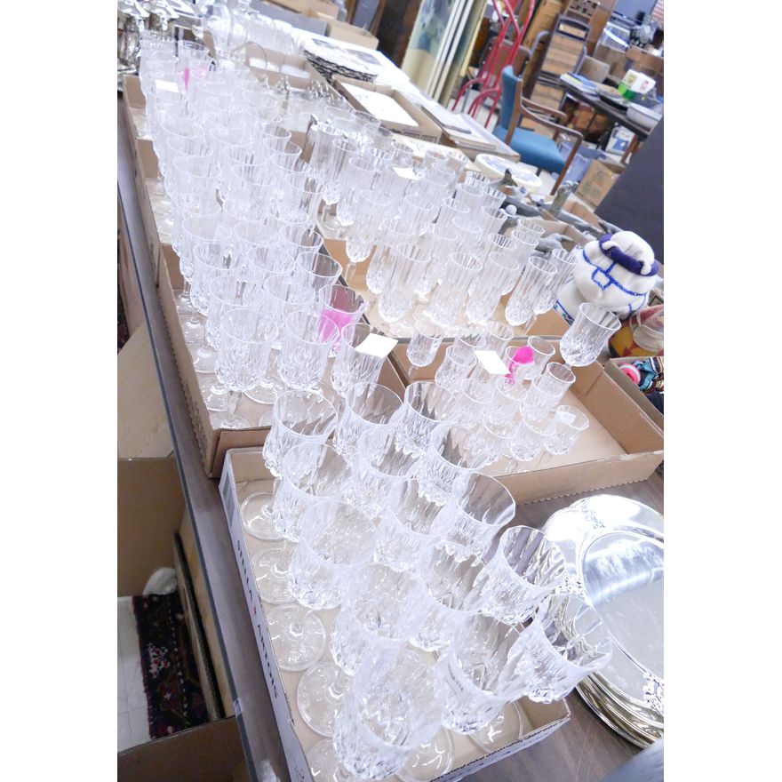105pc Matching Crystal Stemware