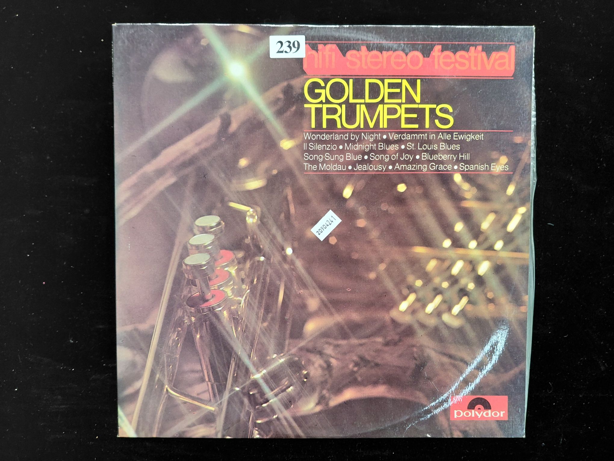 239 · GOLDEN TRUMPETS