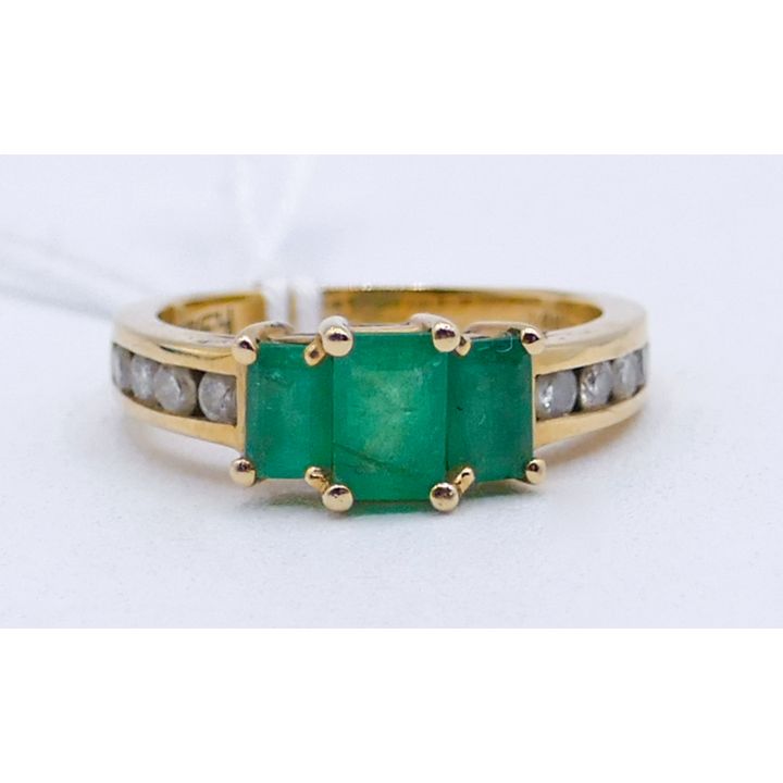 Effy 14k Emerald and Diamond Ring Size 6 - 4.1 Grams