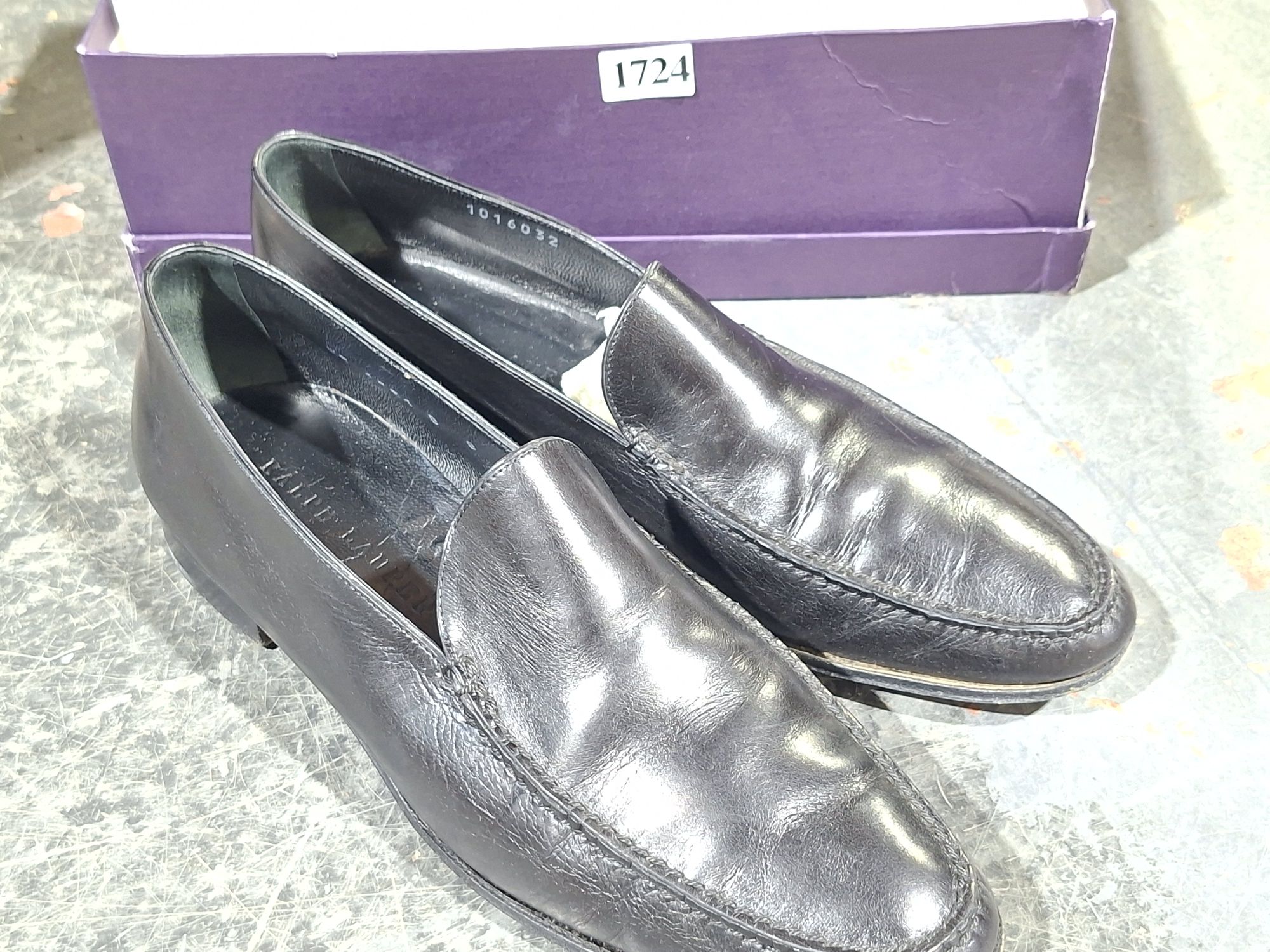 RALPH LAUREN LADIES LEATHER SHOES
