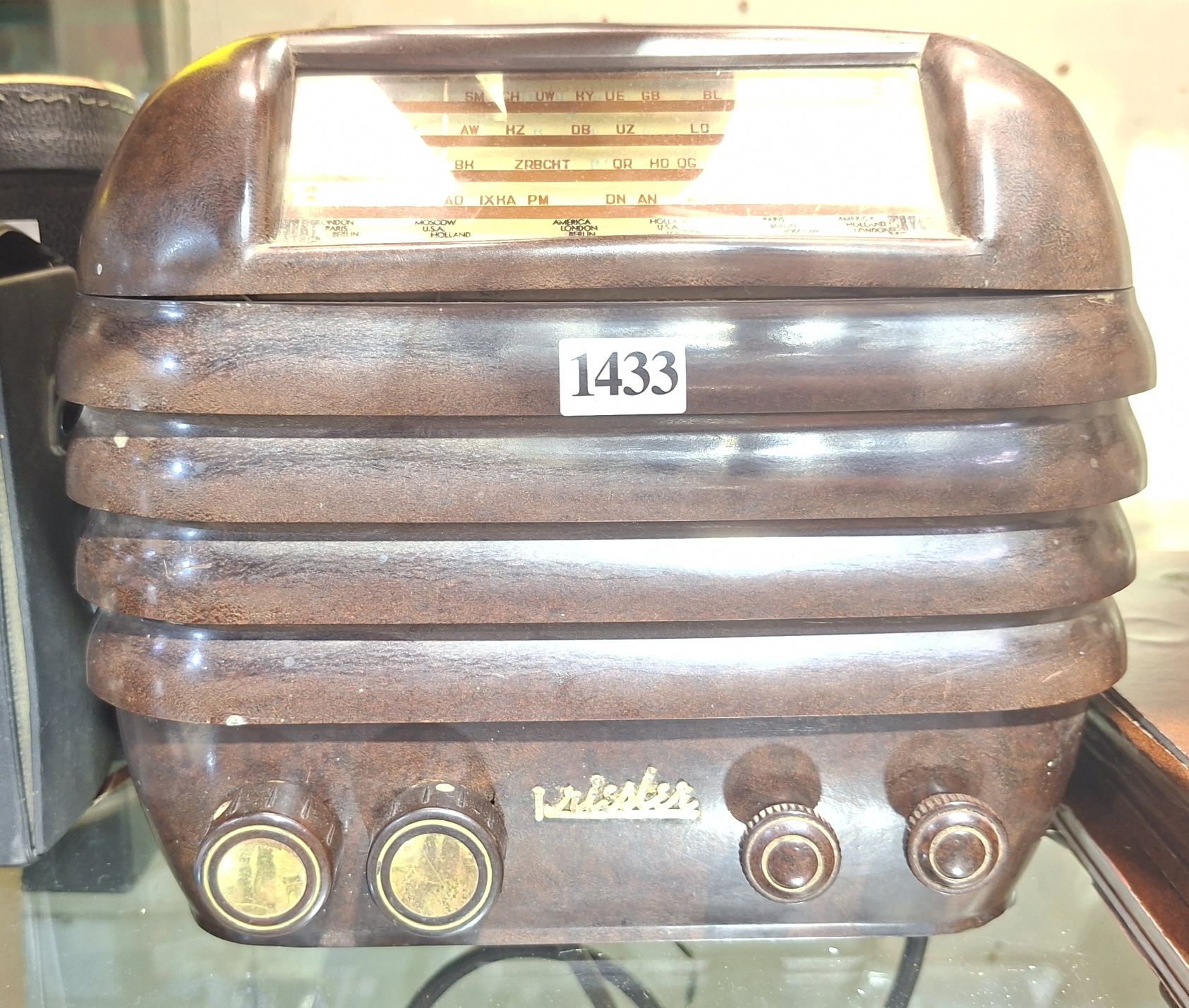 KRIESLER BEEHIVE RADIO