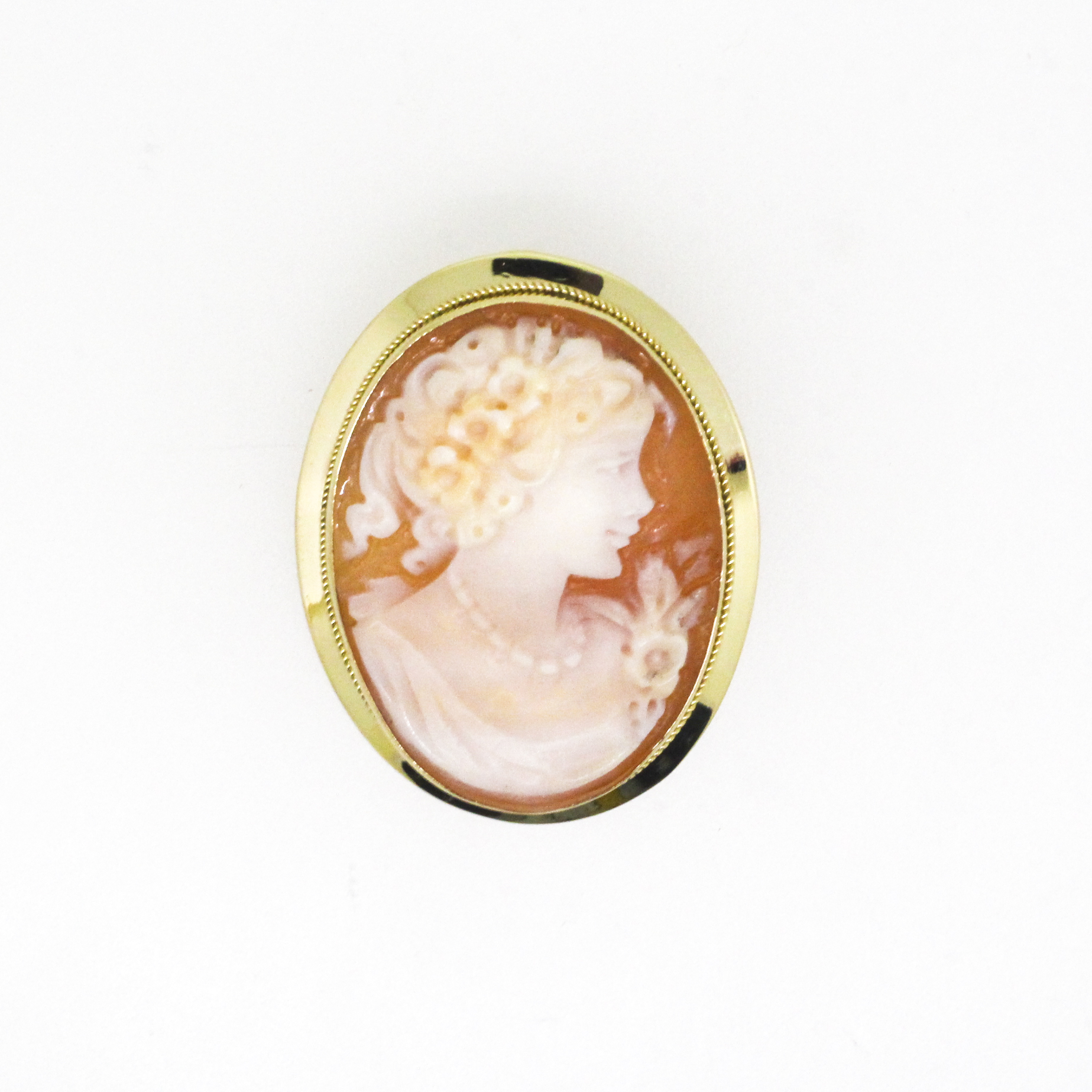 380. · Cameo Pendant & Brooch 3.22g