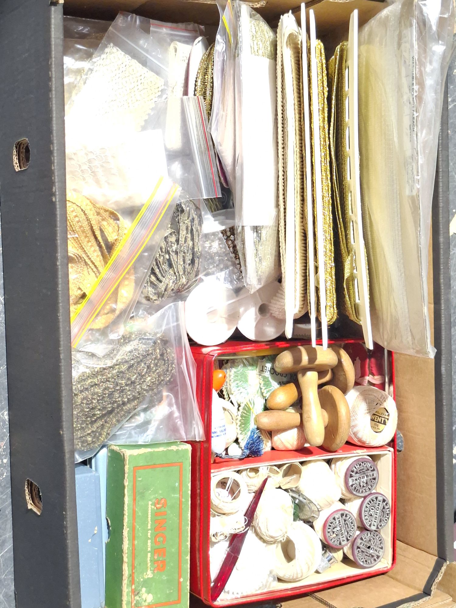 Vintage Lace, Trim And Sewing Accessories