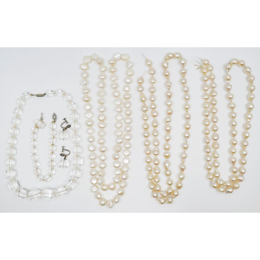 Box Baroque Real Pearl and Crystal Necklaces