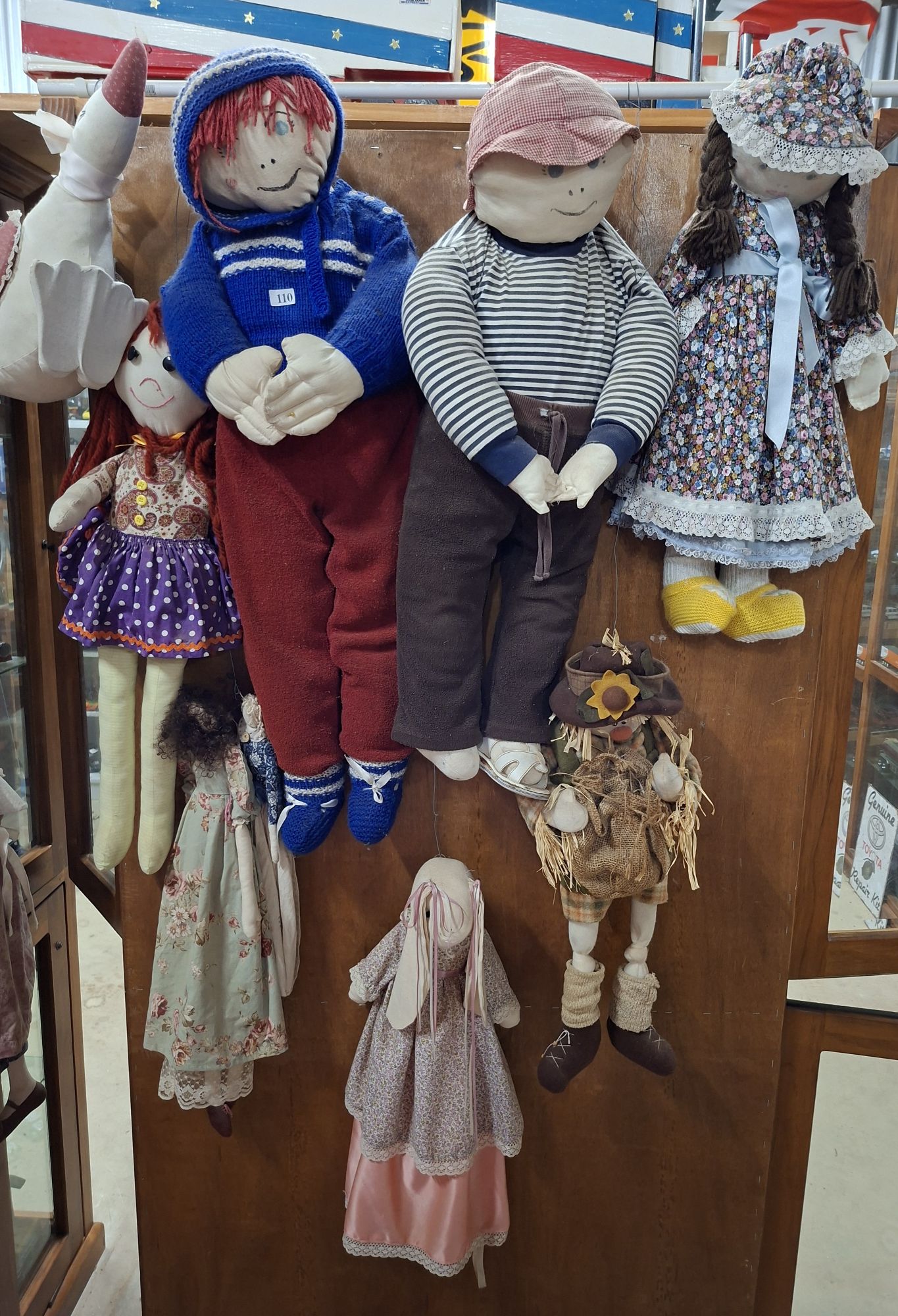 110 · CLOTH BODY DOLLS