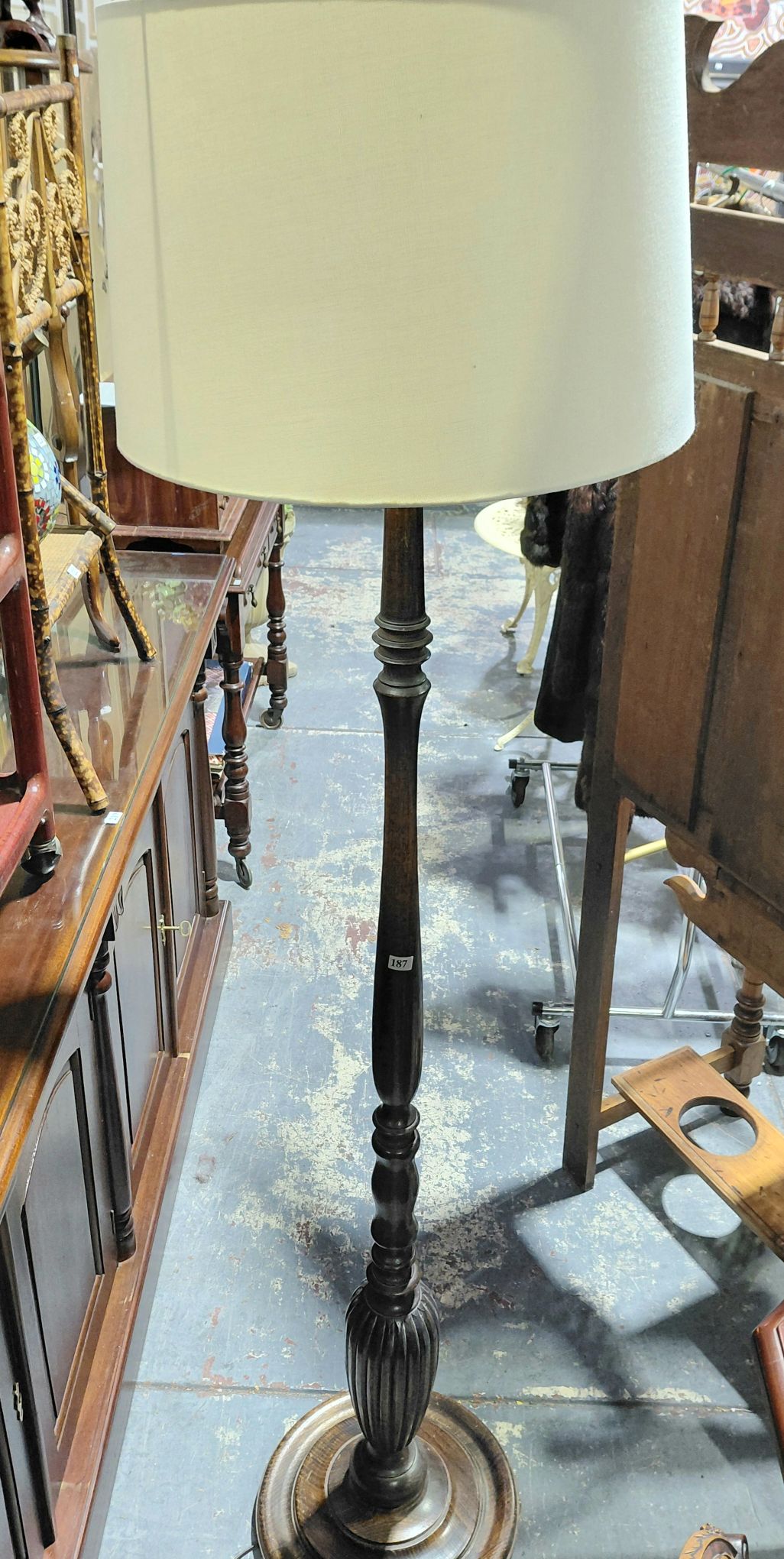 187 · STANDARD LAMP