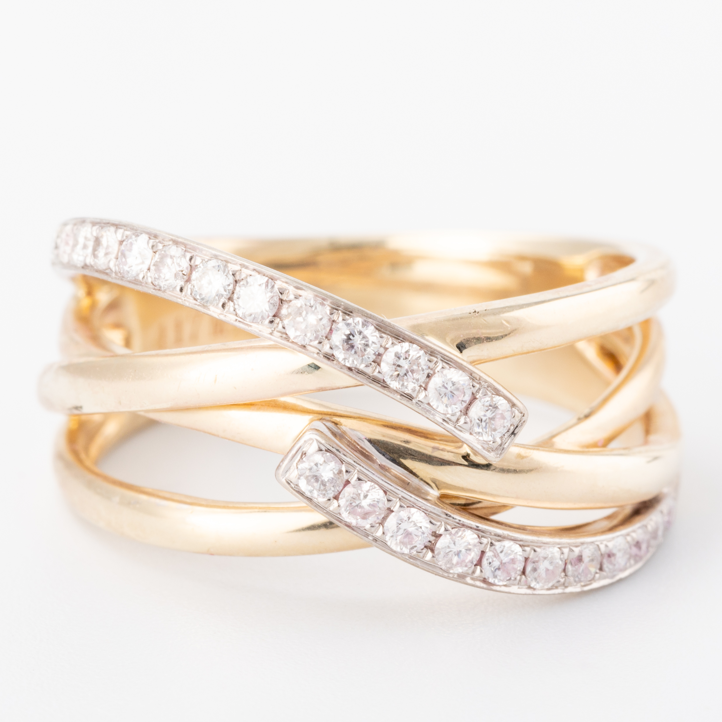 Diamond ring 10ct Gold