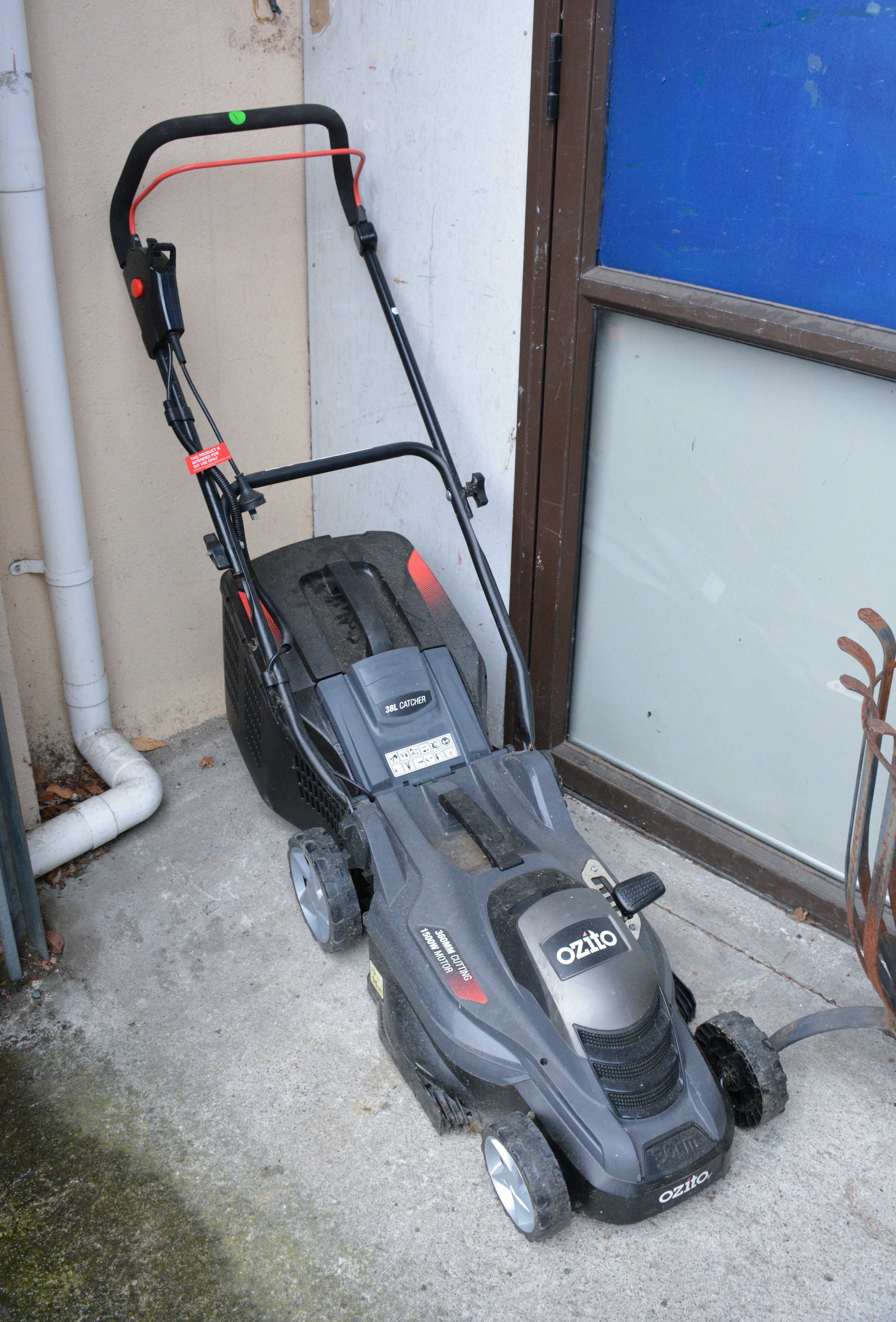 Ozito Electric Lawnmower — NZ auction result