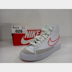 NIKE BLAZER MID '77 SE - WHITE/MAGIC EMBER- PURPLE PULSE - UK 3