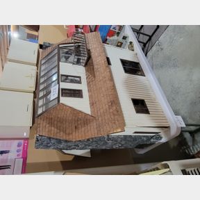 Vintage Marx Metal Doll house with accessories