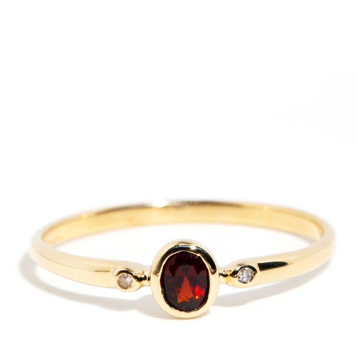 Garnet & Diamond 9 Carat Gold ring