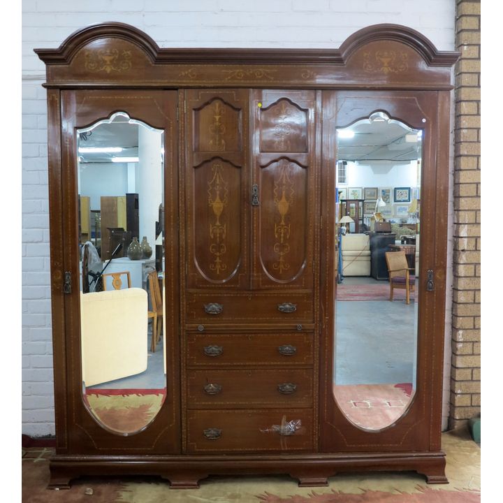 LARGE EDWARDIAN INLAID MAHOGANY CUPBOARD