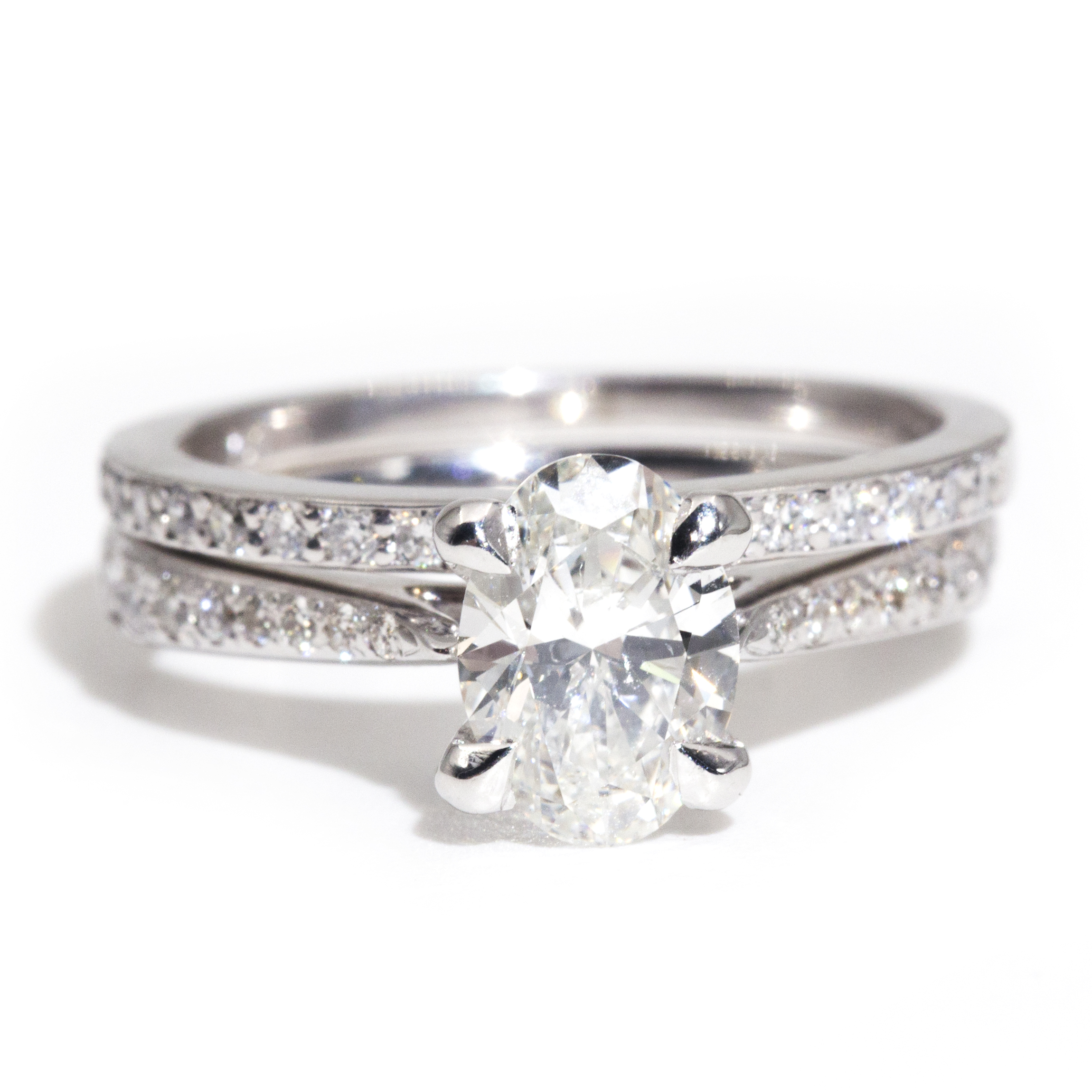 1.00 Carat Oval Diamond F Colour VS Clarity GIA Certified Ring Set