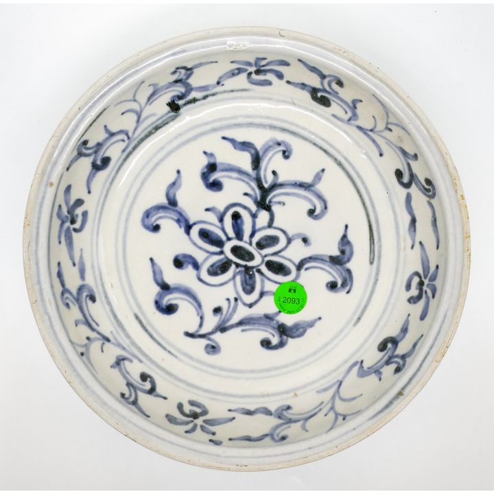 Hoi An Hoard 15th Cent. Vietnamese Floral Bowl 9''