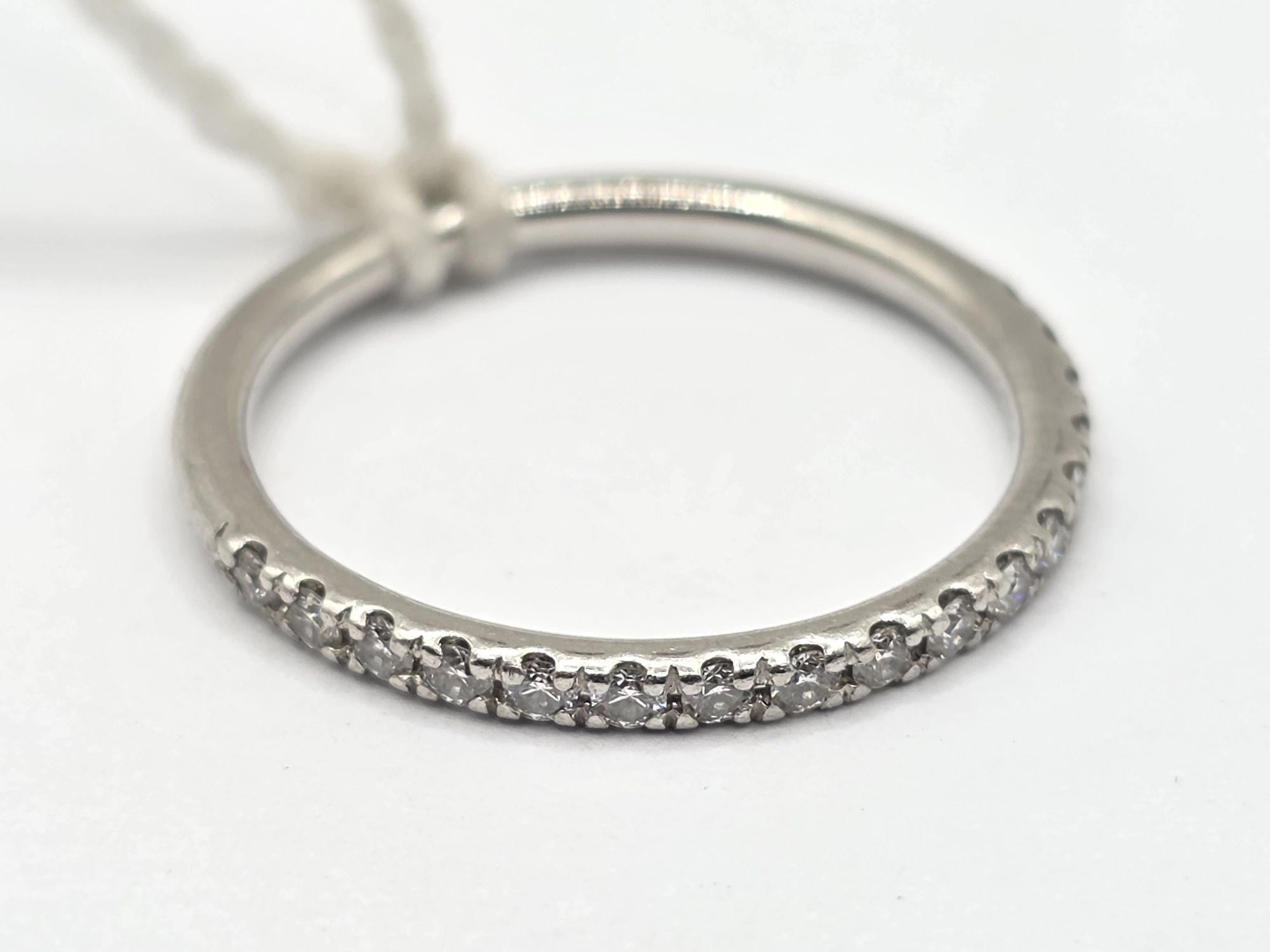 265 · PLATINUM DIAMOND ROW RING