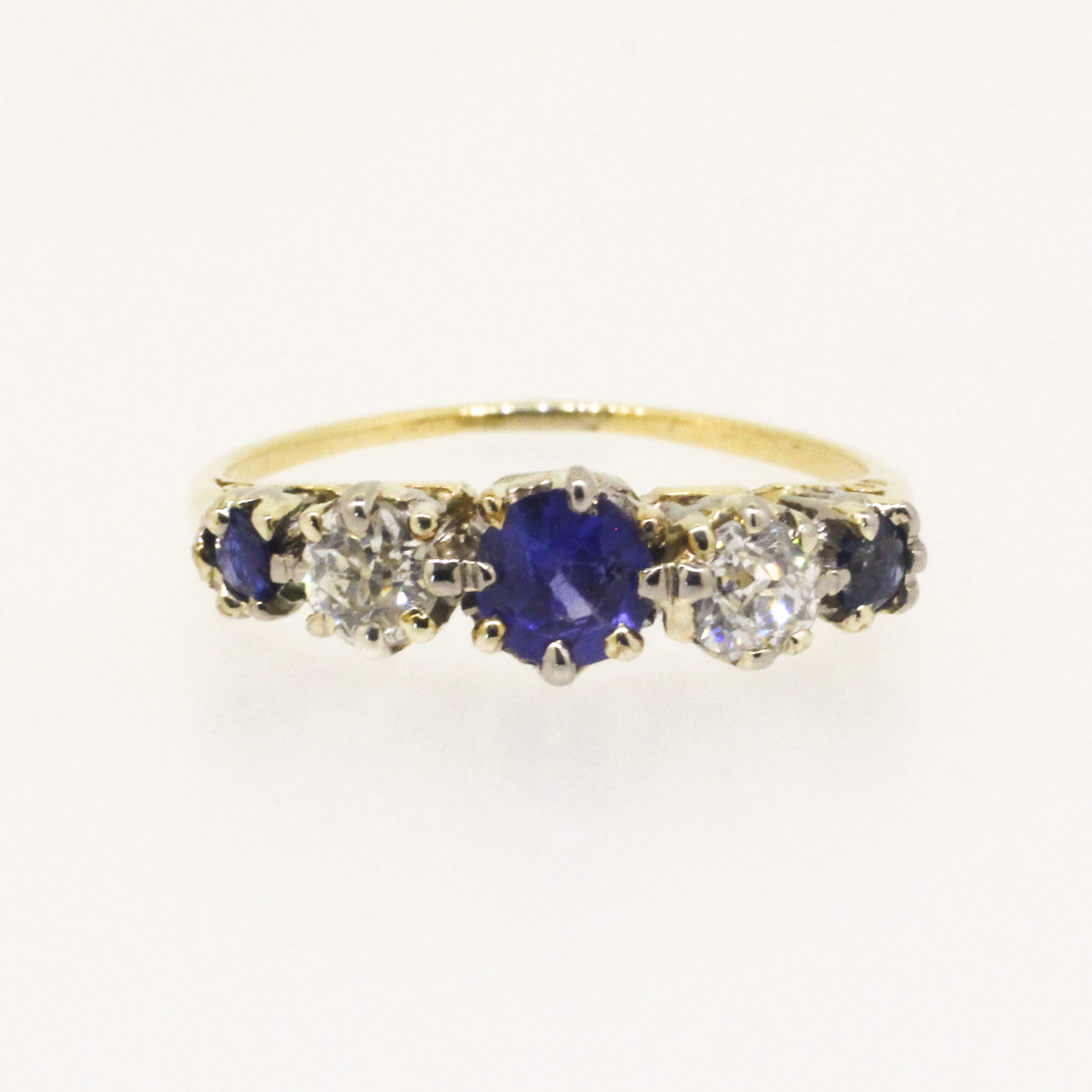 Diamond & Blue Stone Vintage Ring 2.20g