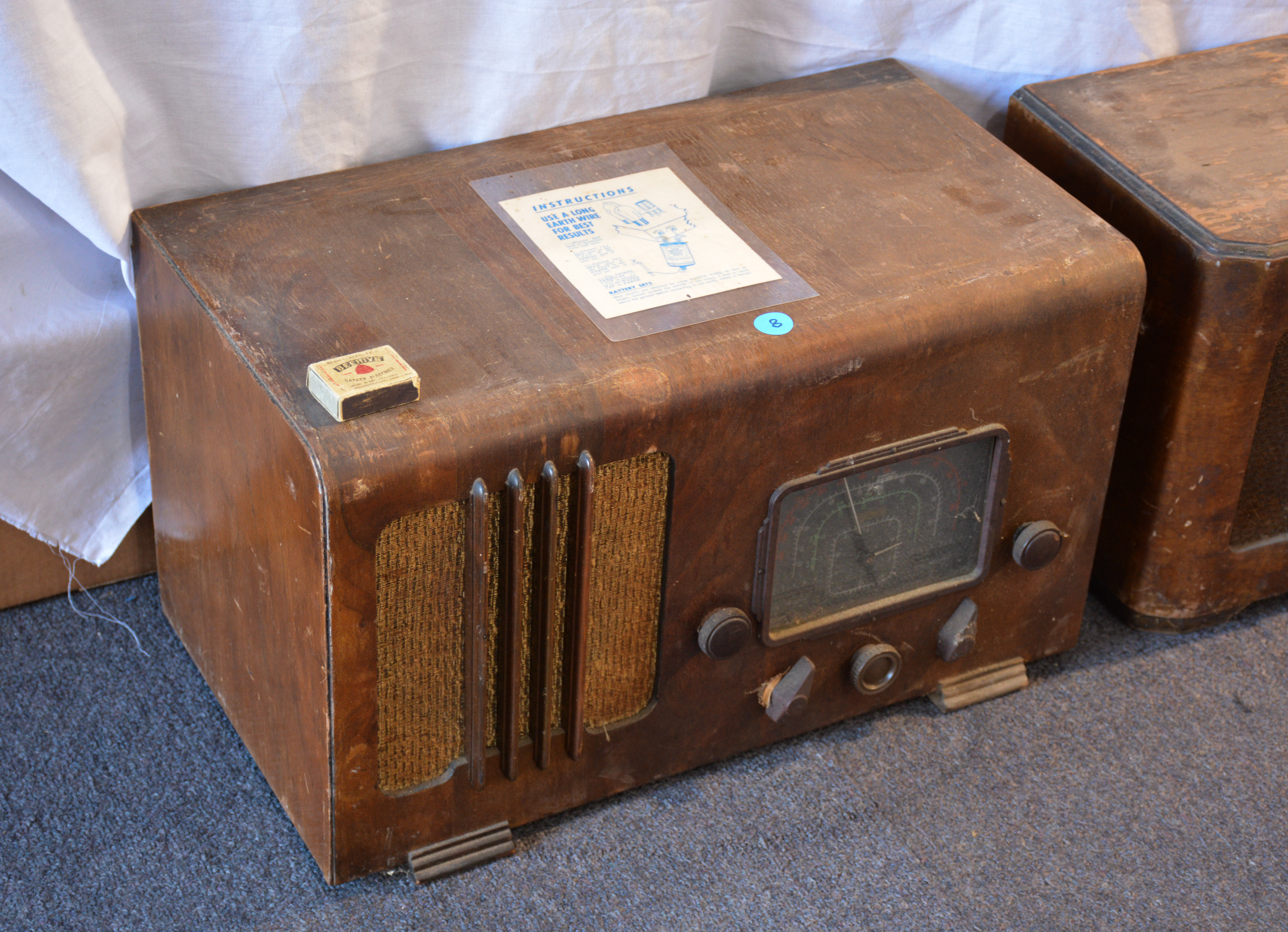 Ultimate Vintage Valve Radio — sold at auction in New Zealand for $5