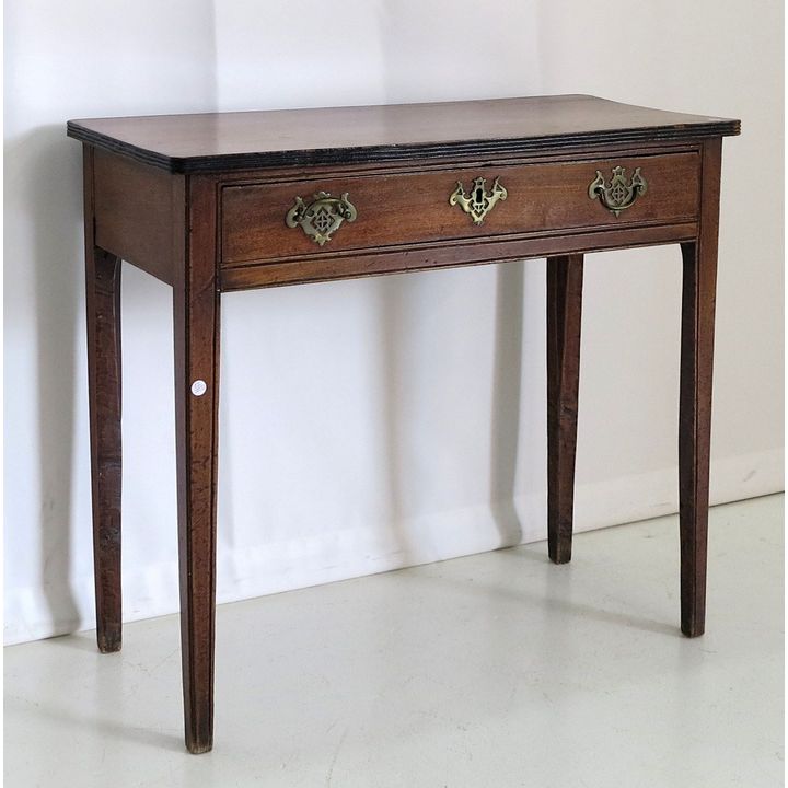 19TH CENTURY MAHOGANY ONE-DRAWER SIDE TABLE
