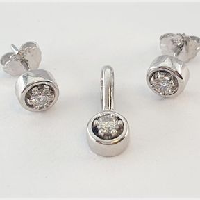 18CT WHITE GOLD EARRINGS & PENDANT SET WITH .300CT DIAMONDS - 51633/372
