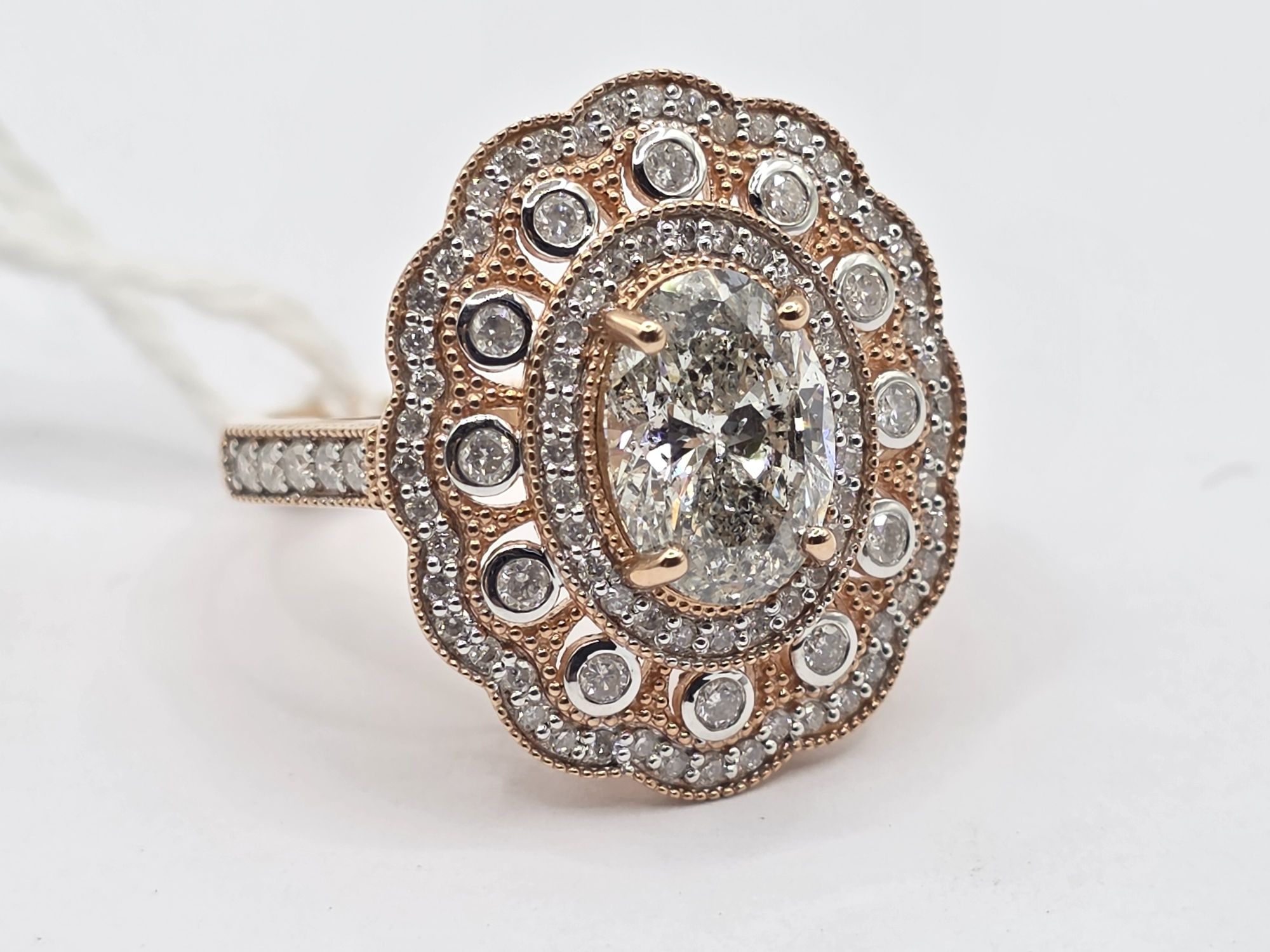 253 · 14K GOLD DIAMOND DIAMOND RING
