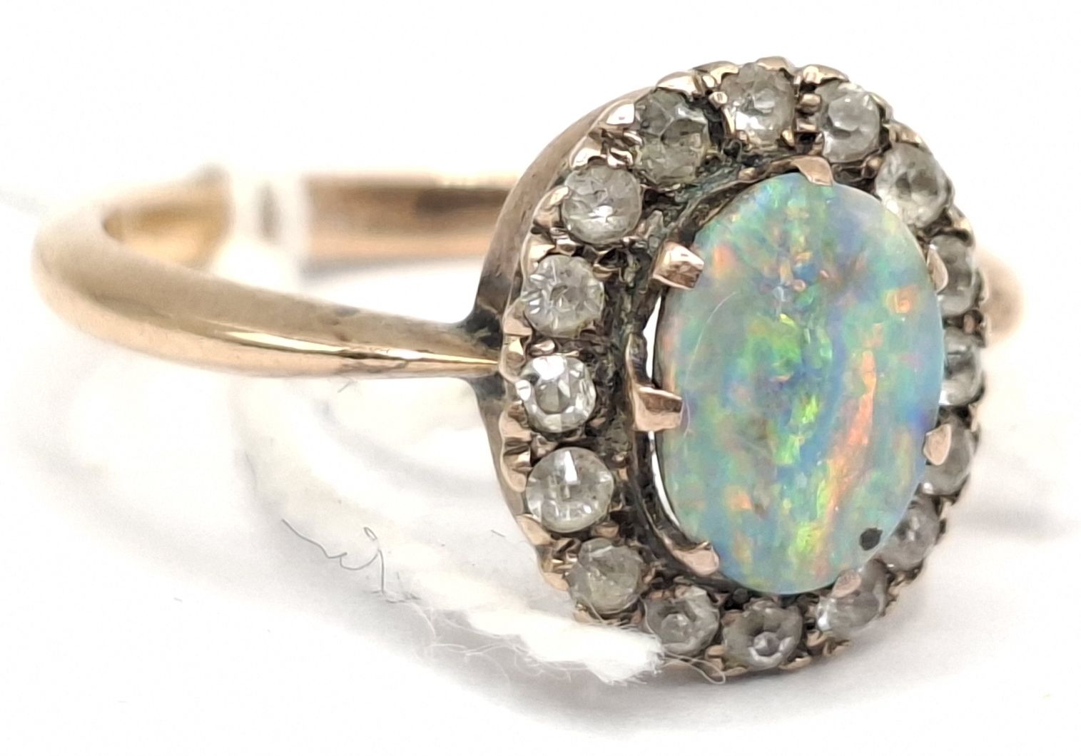 1101 · 14CT YELLOW GOLD OPAL RING