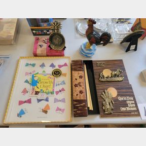Growth chart, chopsticks, other decorative items
