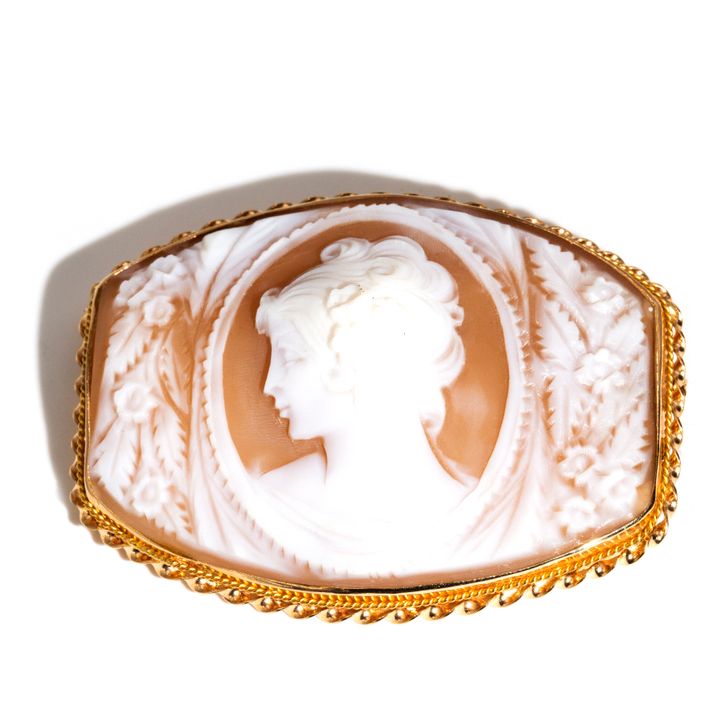 14 Carat Gold Vintage Cameo Pendant & Brooch,